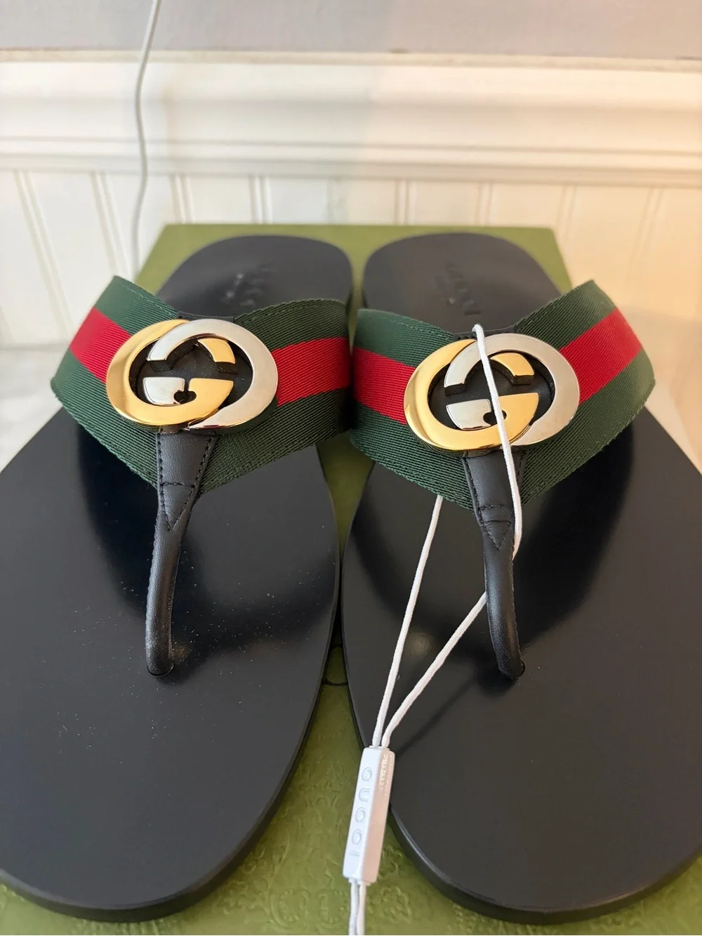 Gucci Black Flip Flops with Green and Red Webbing and Gold Logo